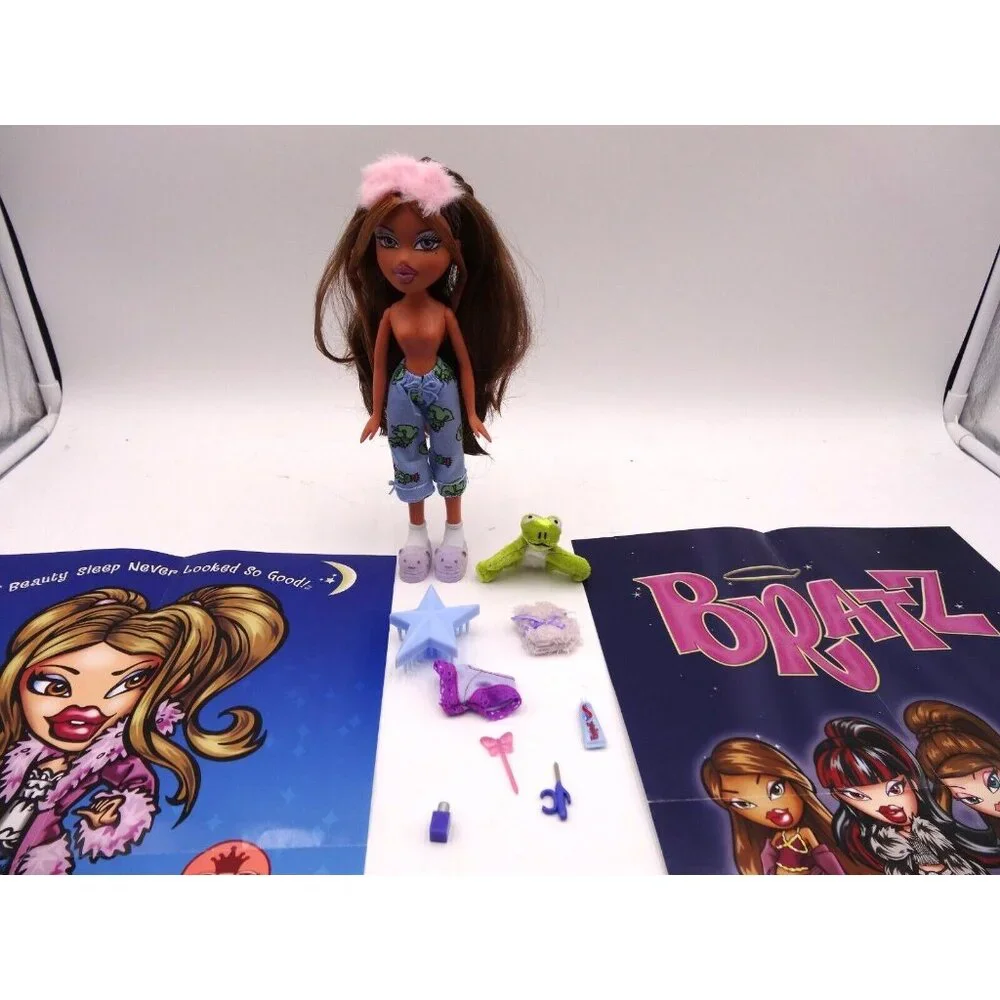 Mga Bratz 2001‎  Slumber Party Yasmin Doll and some Accessories and Posters